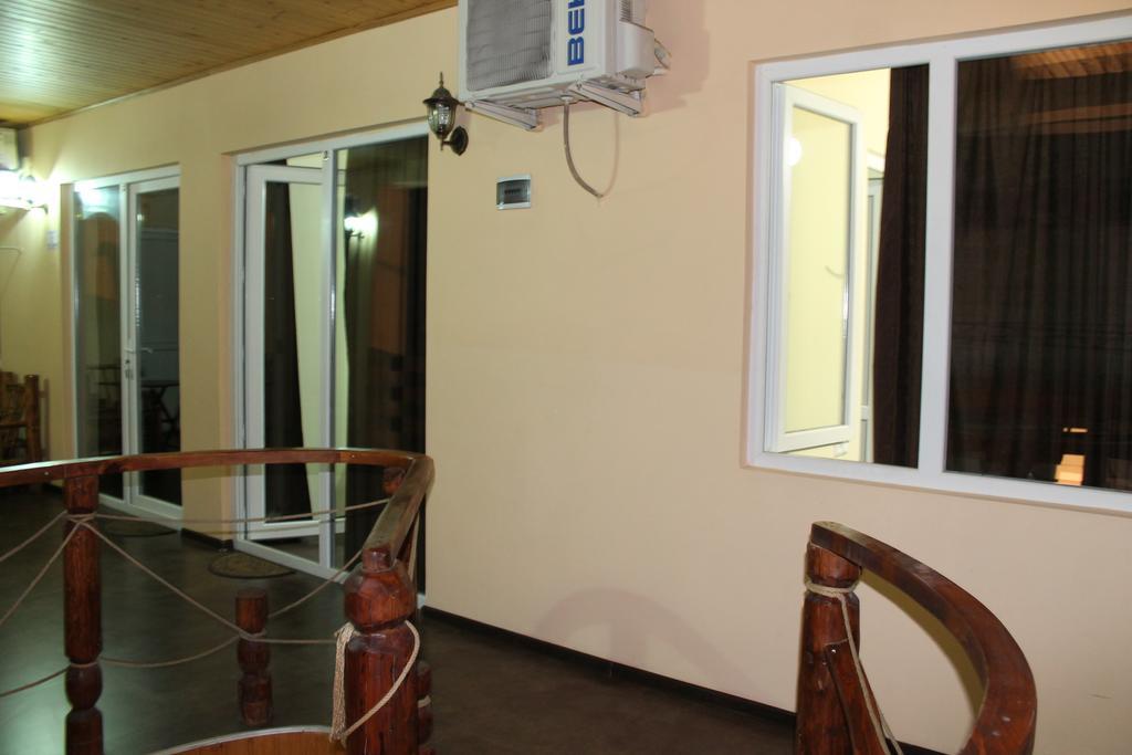Ponto Hotel Kobuleti Habitación foto